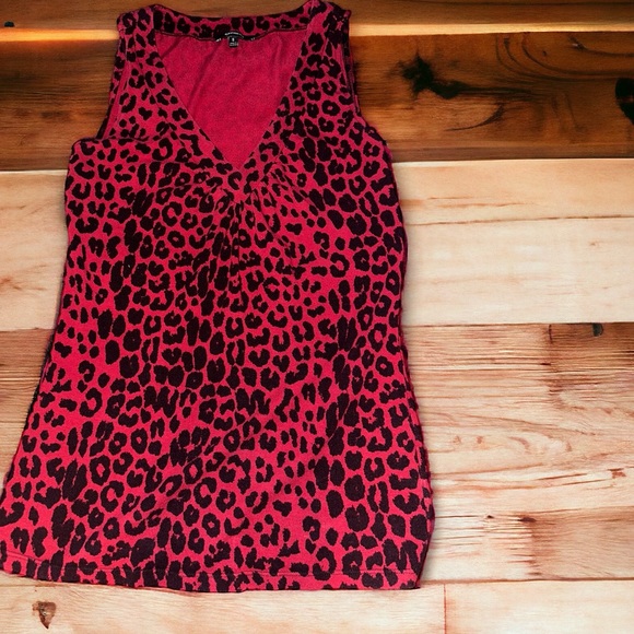 Express Red and Black Leopard Print V Neck Top Size Small - Picture 2 of 8
